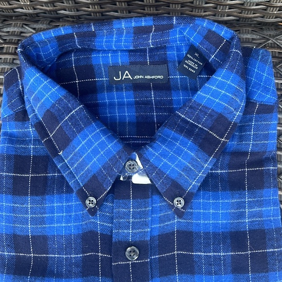 NWT John Ashford Mens Blue Flannel Long Sleeve Button Down Shirt. Size XL - Picture 2 of 9